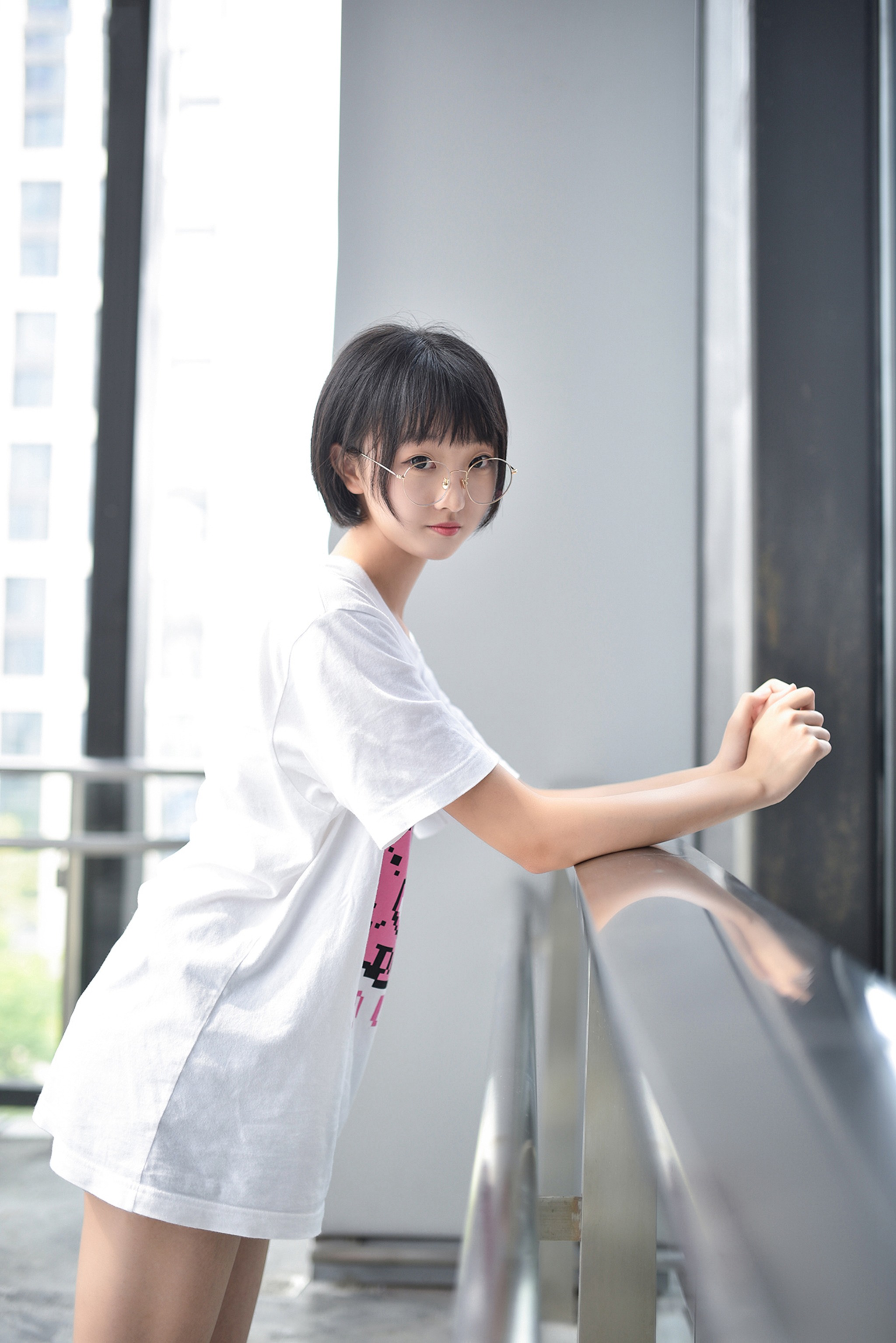 风之领域 - NO.099 眼镜妹妹超短牛仔美腿 [45P]-XikXak